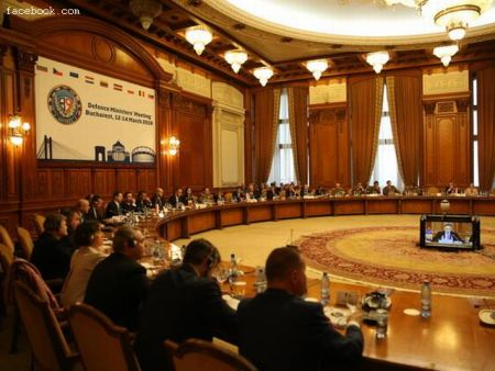 北约中东欧九国会议在罗马尼亚召开 图片来源：旅罗华人报